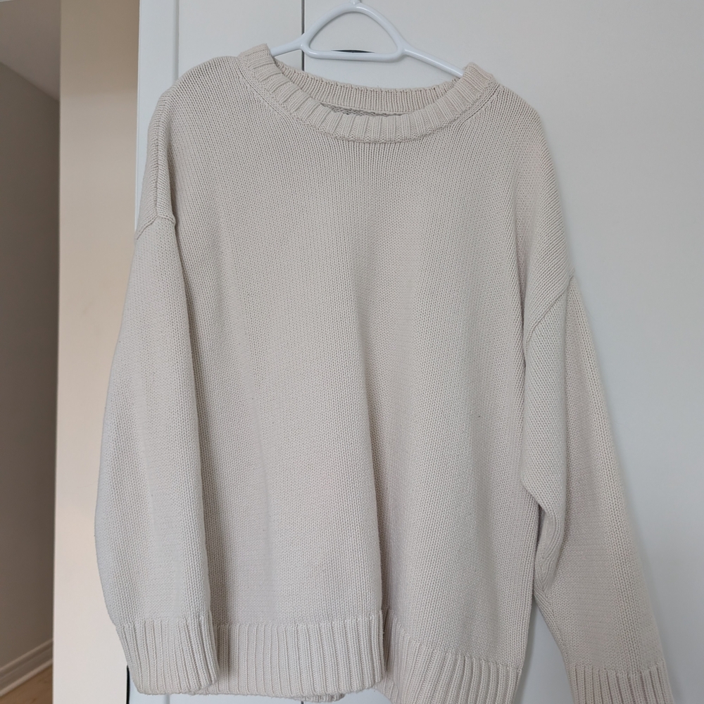 GAP Women's Cream Crew Neck Sweater